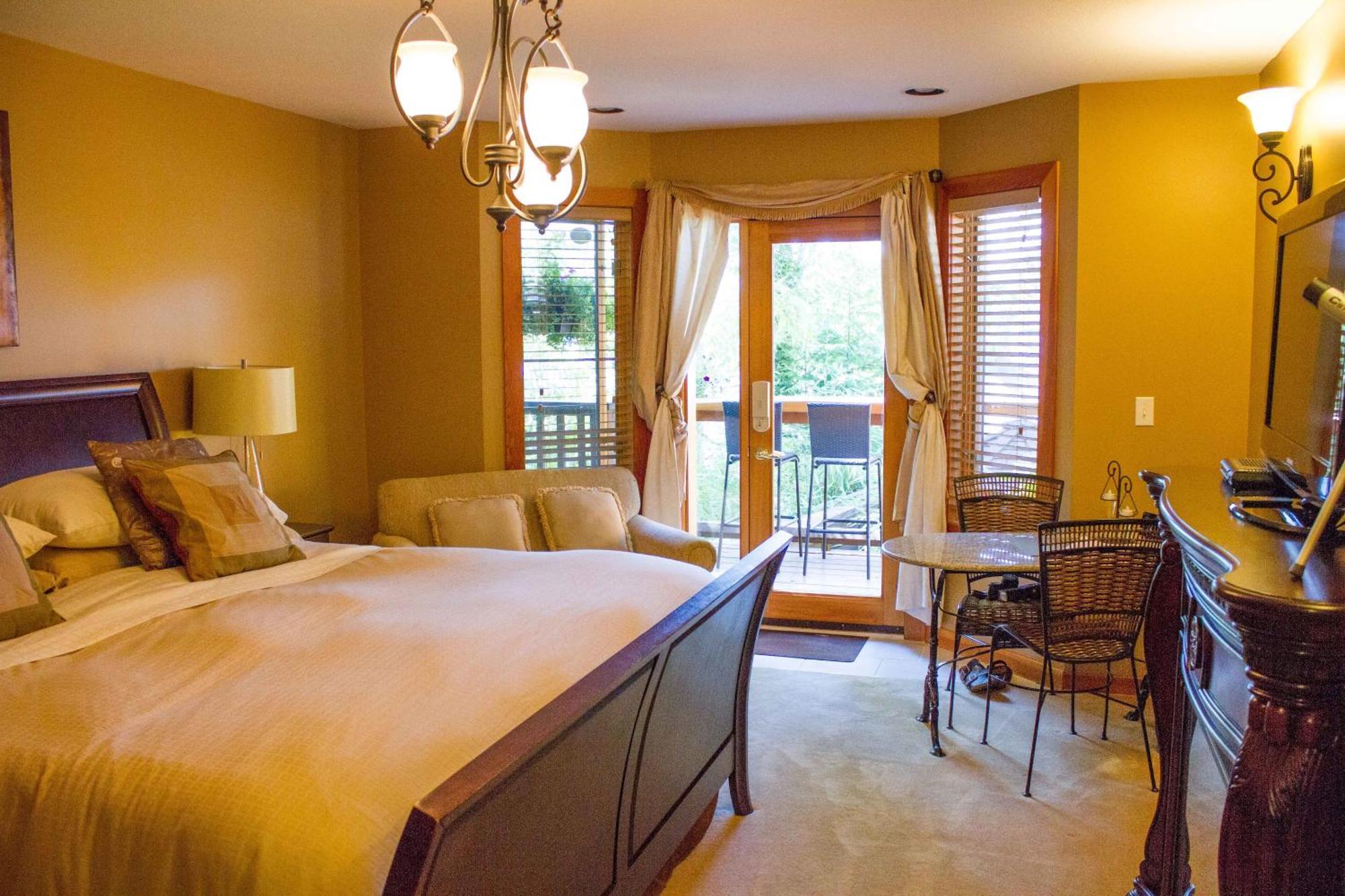 Tranquility Bay Waterfront Inn Сешелт Стая снимка